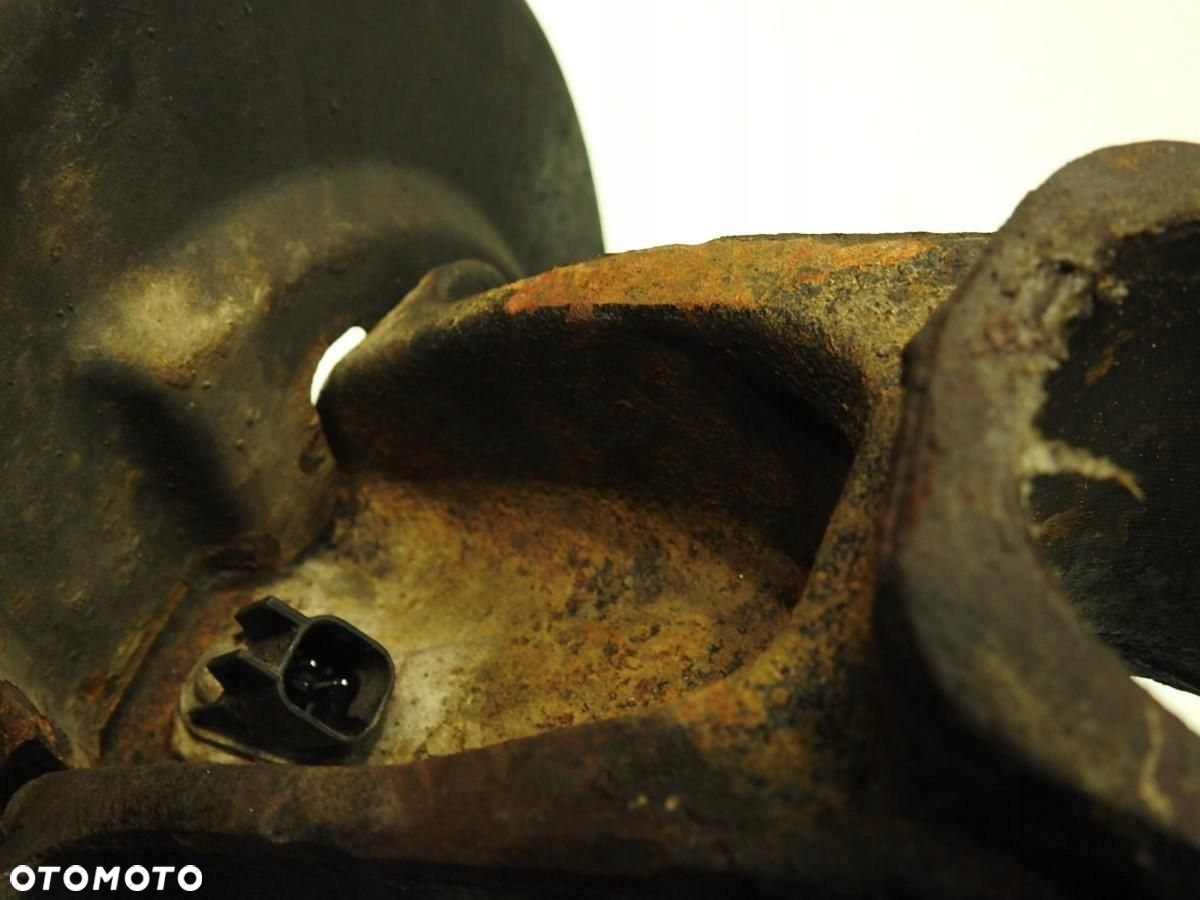 PIASTA ZWROTNICA PRAWY PRZÓD FORD FOCUS MK3 1.6 TDCI AV613K170 - 3