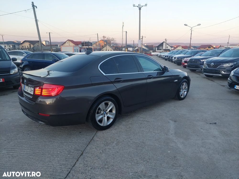 BMW Seria 5 520d BluePerformance - 3
