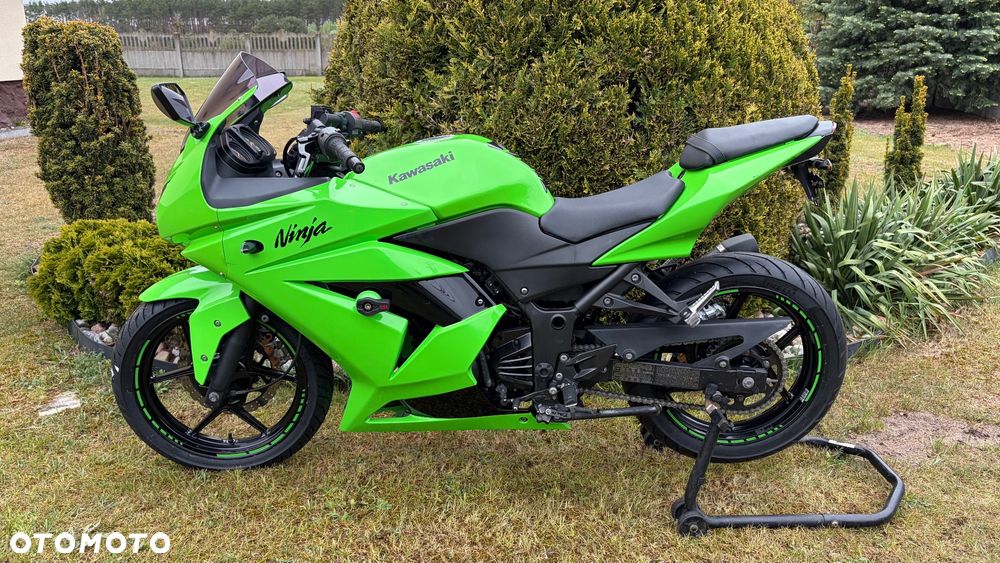 Kawasaki Ninja 250R - 17