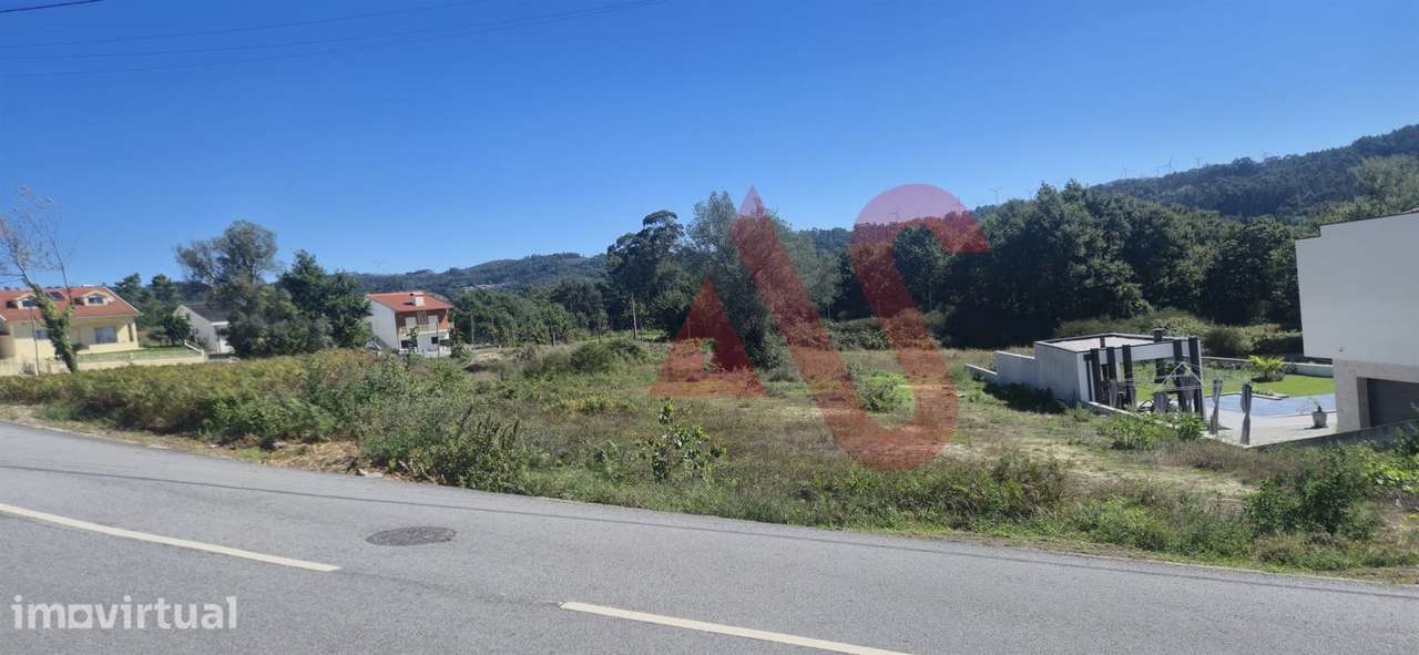 TERRENO URBANIZÁVEL COM 2.750 M² | ESTORÃOS, FAFE - Grande imagem: 2/6