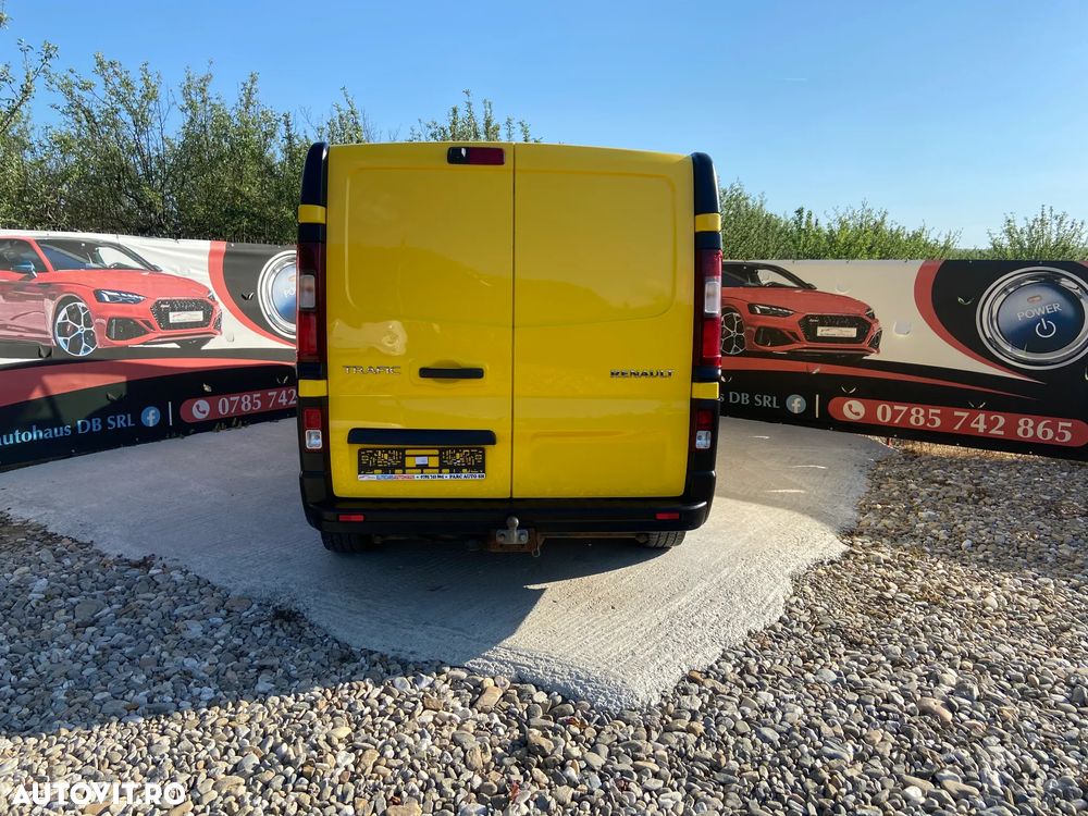 Renault Trafic - 18