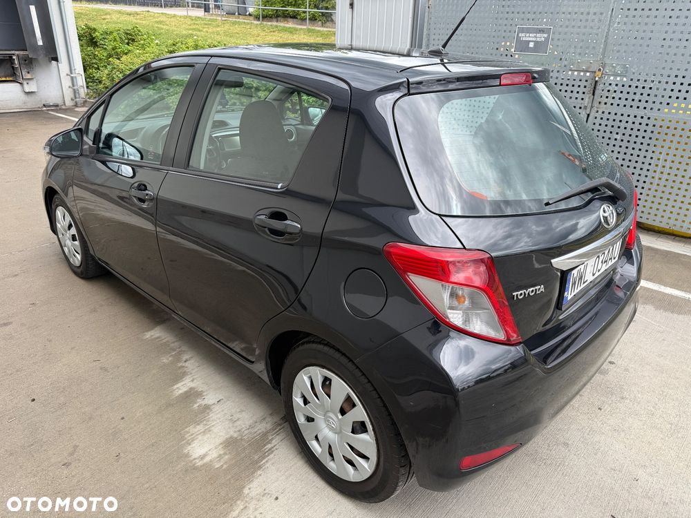 Toyota Yaris 1.0 Luna - 4