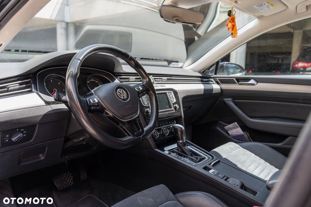 Volkswagen Passat 2.0 TDI BMT Highline DSG - 10