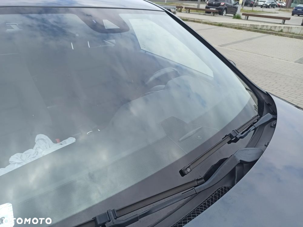 Mercedes-Benz Klasa E 250 CDI 7G-TRONIC Elegance - 13