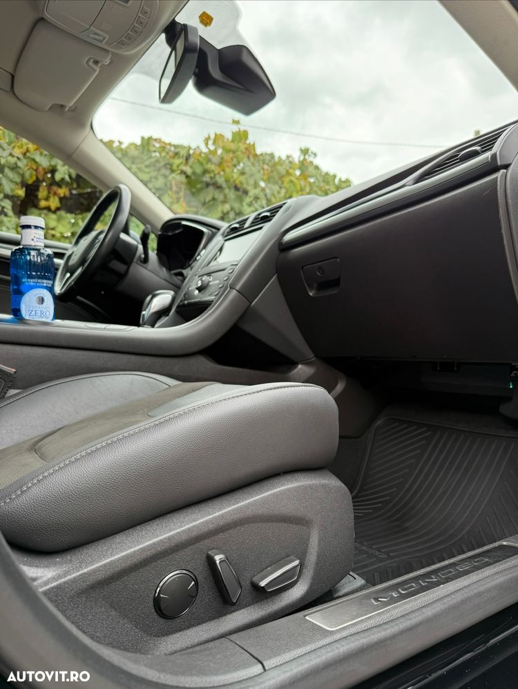 Ford Mondeo 2.0 Hybrid - 12