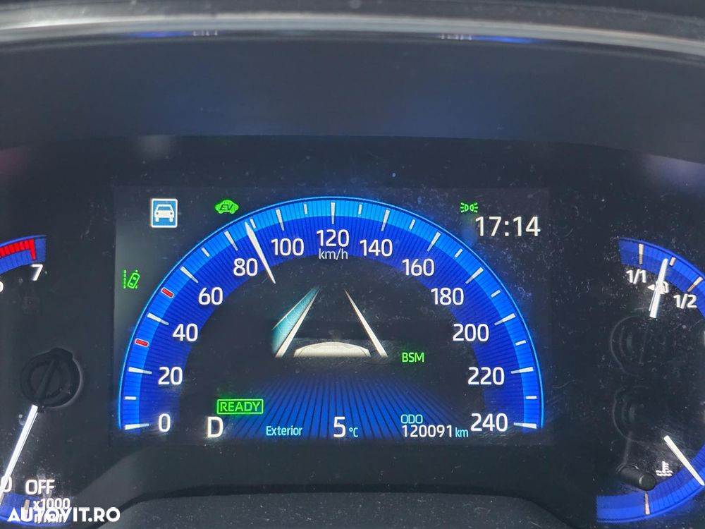 Suzuki Swace 1.8 E-CVT HEV Spirit - 38