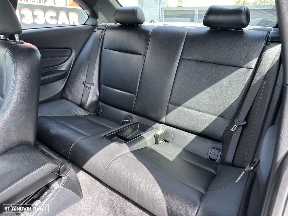 BMW 120 d Limited Edition Lifestyle c/ M Sport Pack - 21