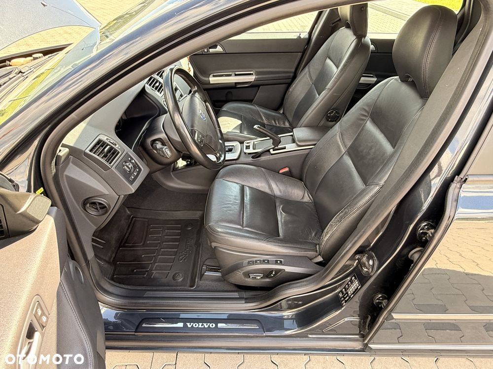 Volvo V50 D5 Summum - 11