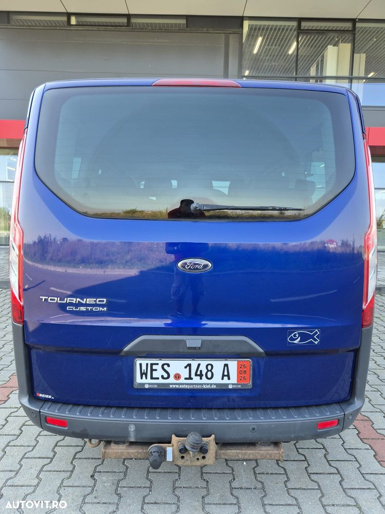 Ford Tourneo Custom - 6