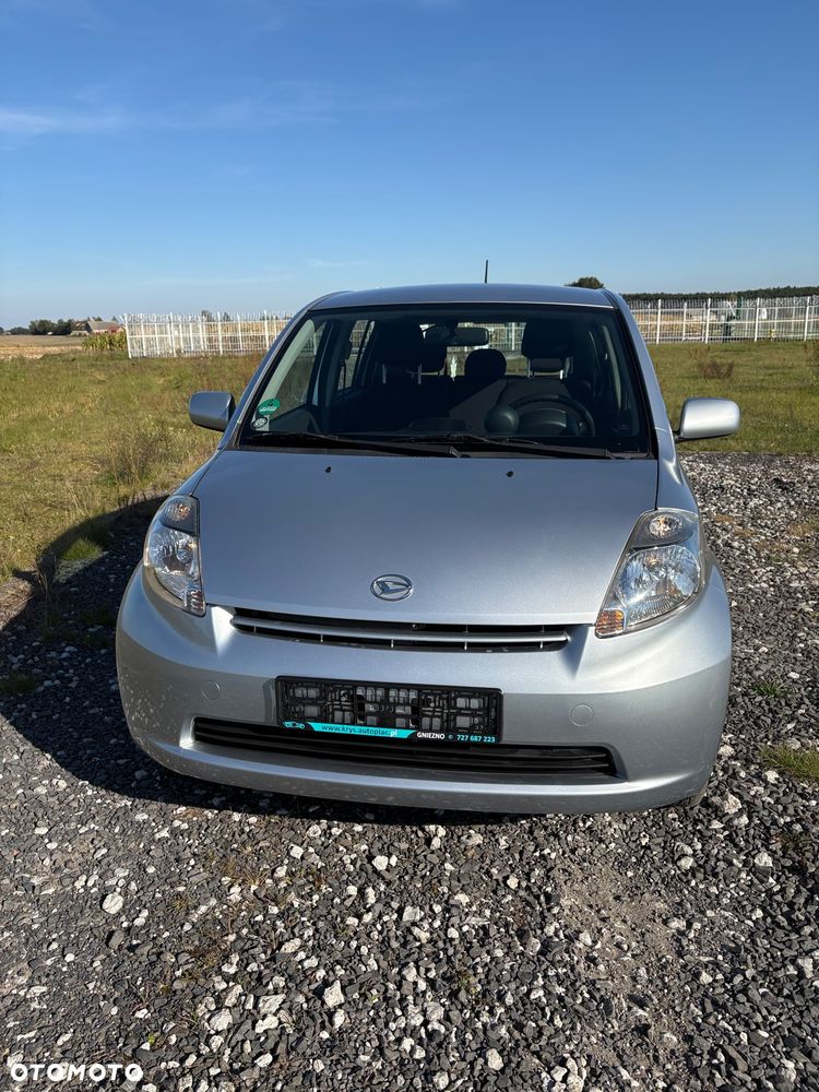 Daihatsu Sirion - 26
