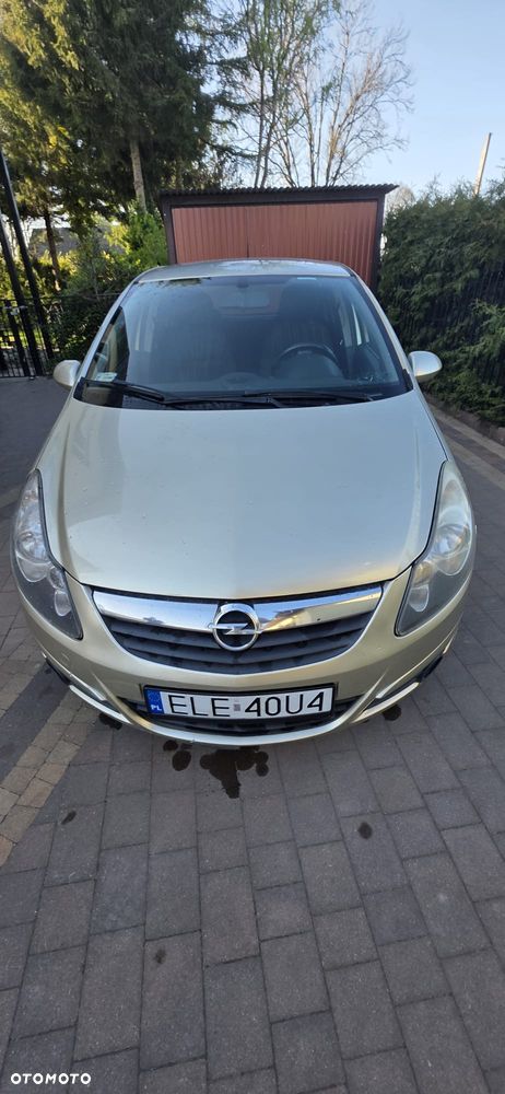 Opel Corsa 1.4 16V Cosmo - 3