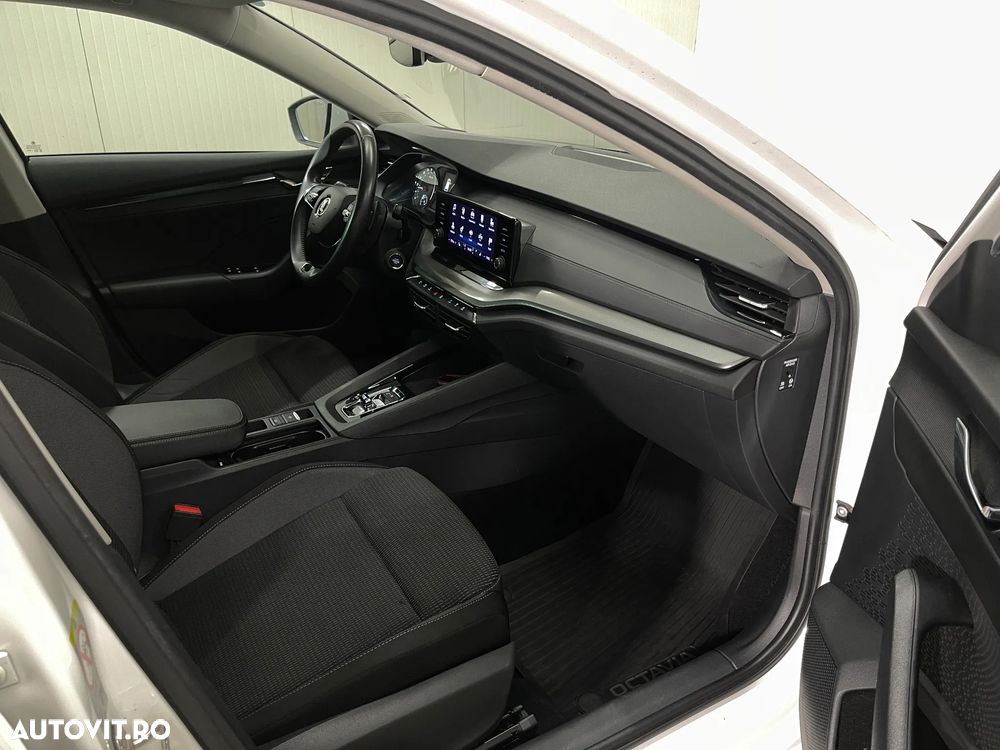 Skoda Octavia 2.0 TDI DSG Ambition - 10