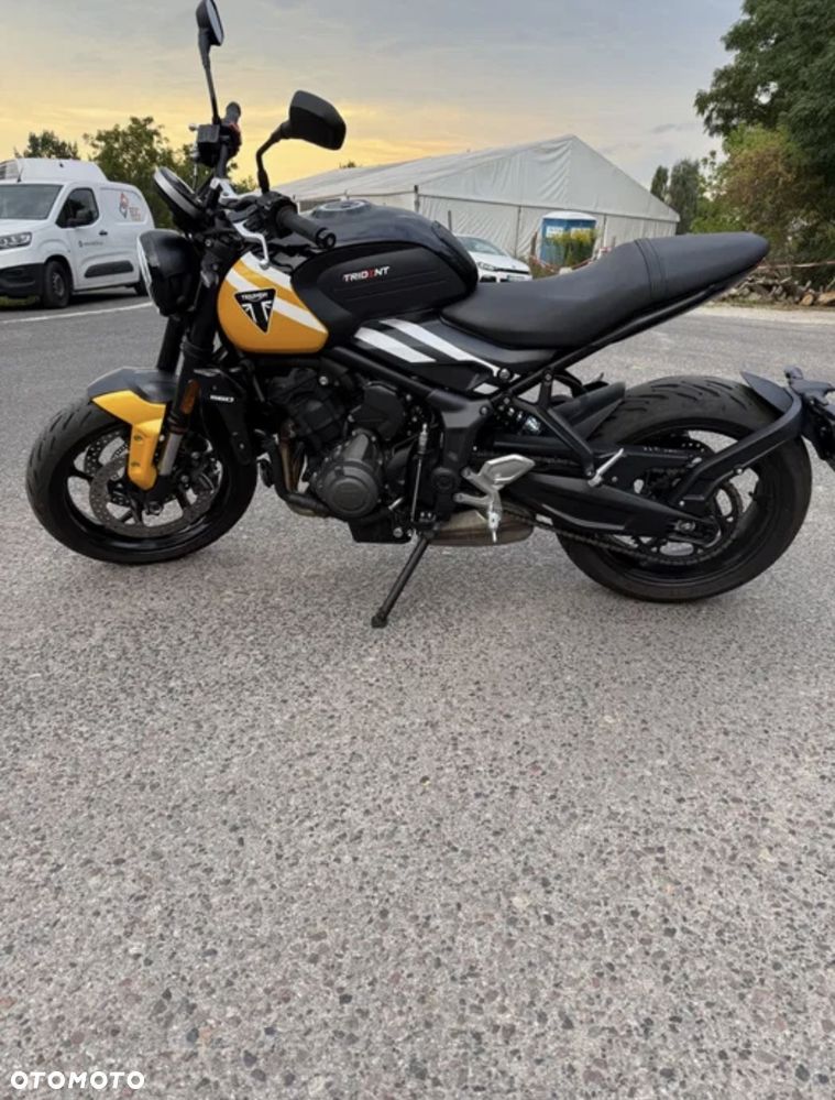 Triumph Trident - 4