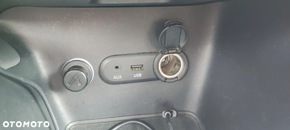 Kia Ceed Cee'd 1.6 GDI L Business Line - 33