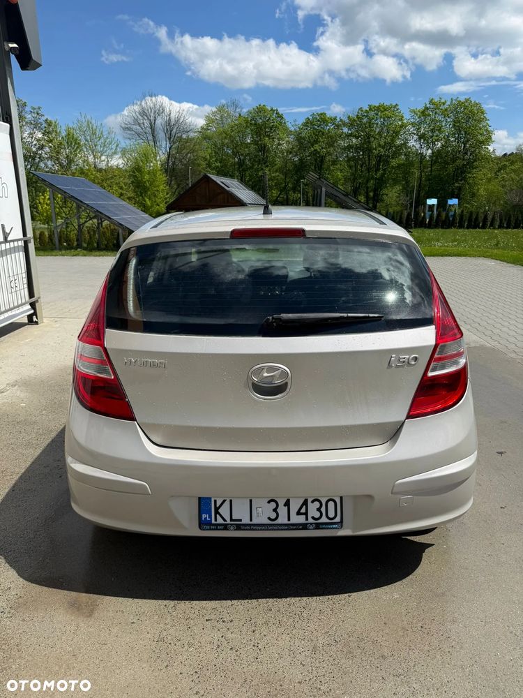 Hyundai i30 1.4 Classic - 8