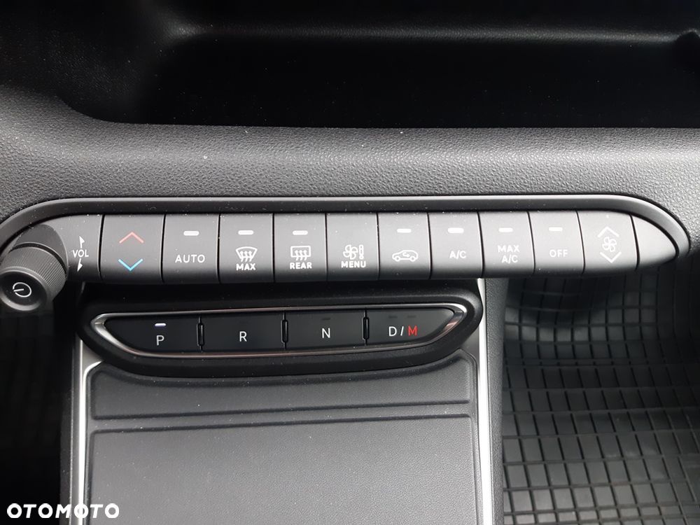 Jeep Avenger 1.2 T3 mHEV Summit FWD eDCT6 - 21