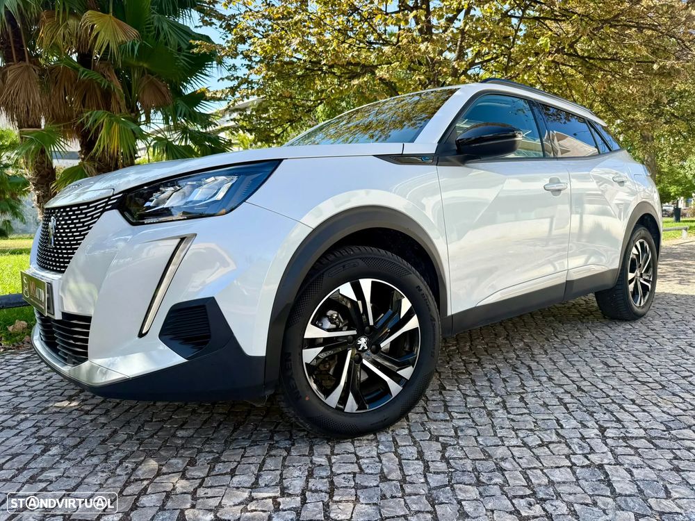 Peugeot e-2008 Allure - 22