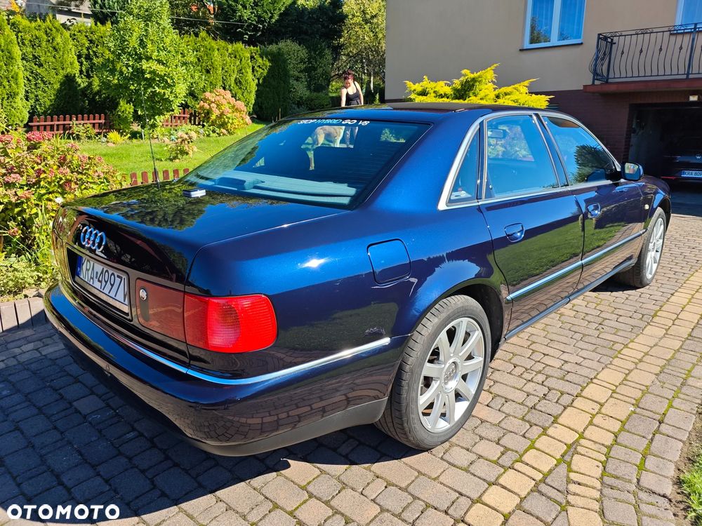 Audi A8 - 4
