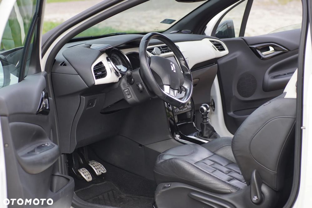 Citroën DS3 THP 155 Ultra-Prestige - 7