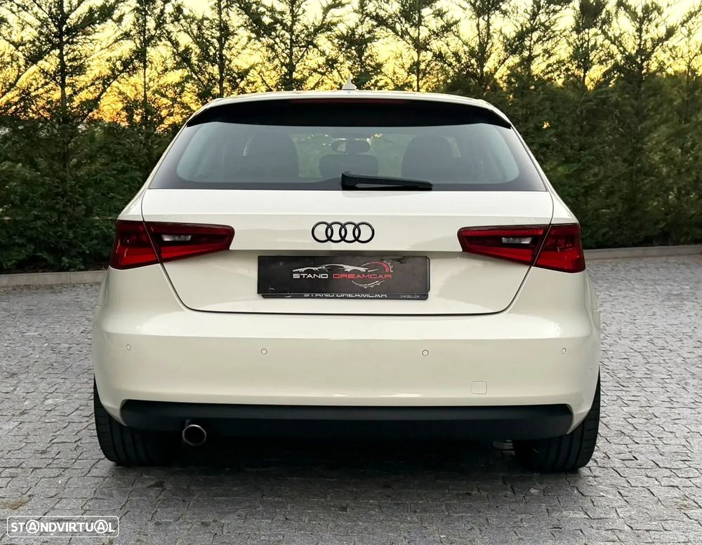 Audi A3 1.6 TDI S line Sport Pack - 8