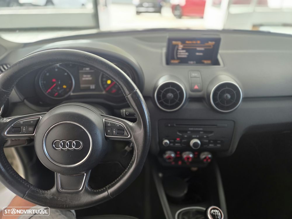 Audi A1 1.6 TDI Ambition - 14