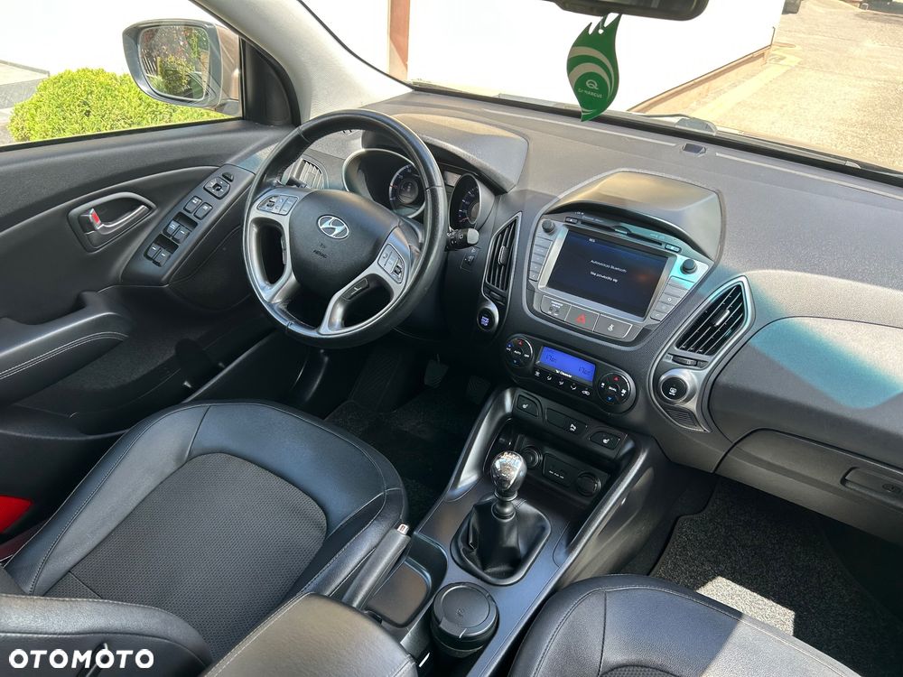 Hyundai ix35 1.6 2WD Fifa World Cup Edition - 21