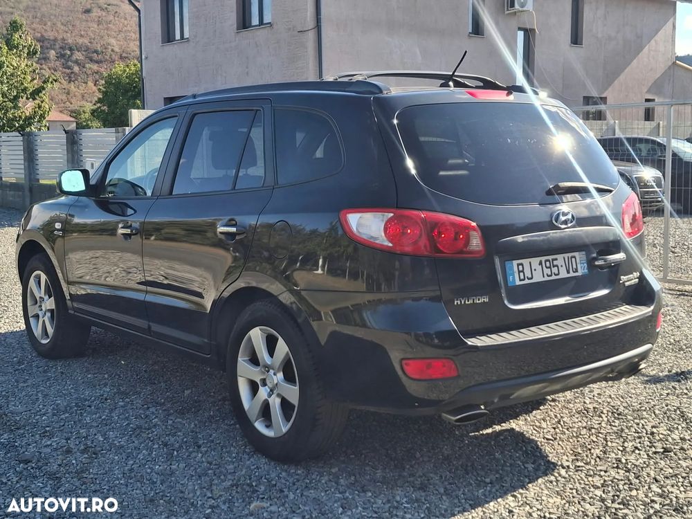 Hyundai Santa Fe - 3