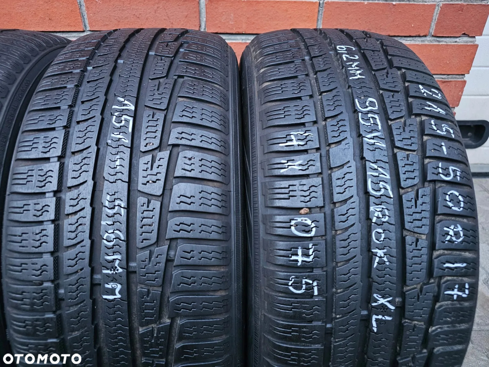 (O75) 215/50R17 95V XL 4,3-6,2mm 15r / Nokian WR A3 - 3