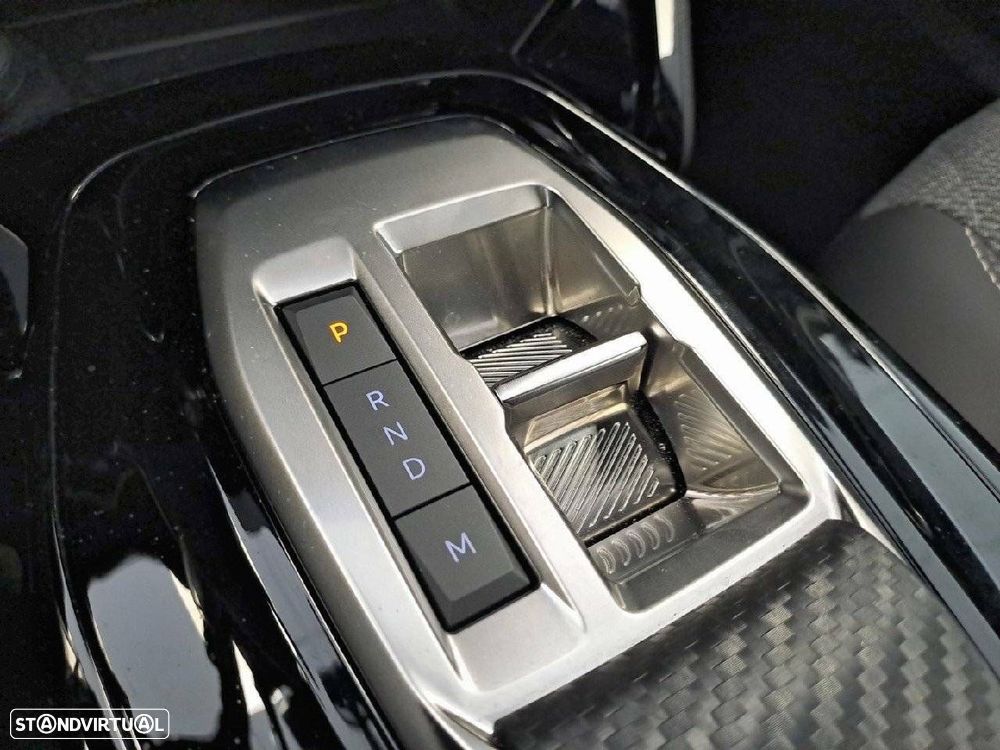 Peugeot 2008 1.2 Hybrid Allure e-DCS6 - 18