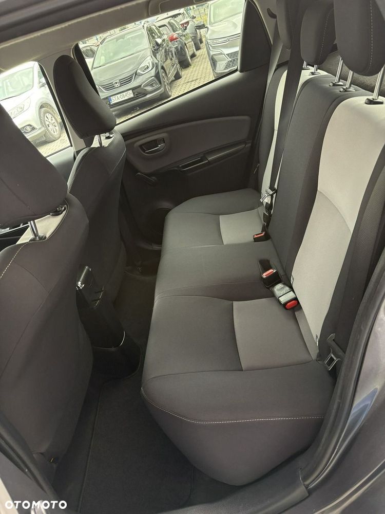 Toyota Yaris - 15