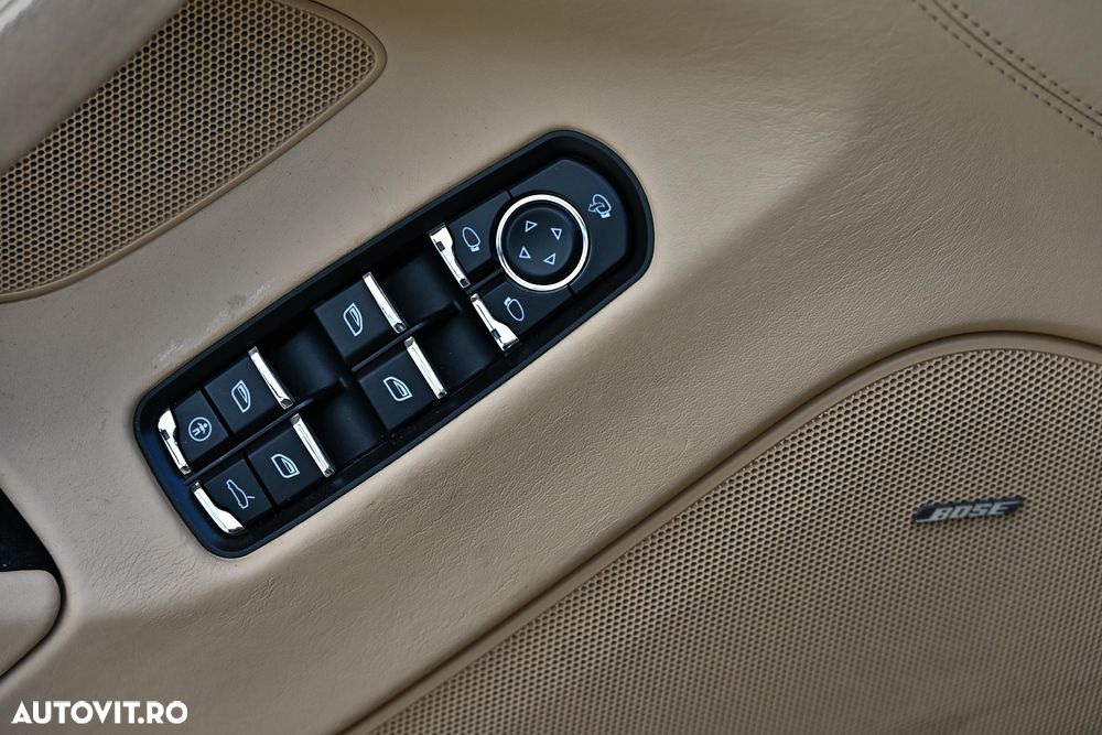 Porsche Panamera S Hybrid - 26