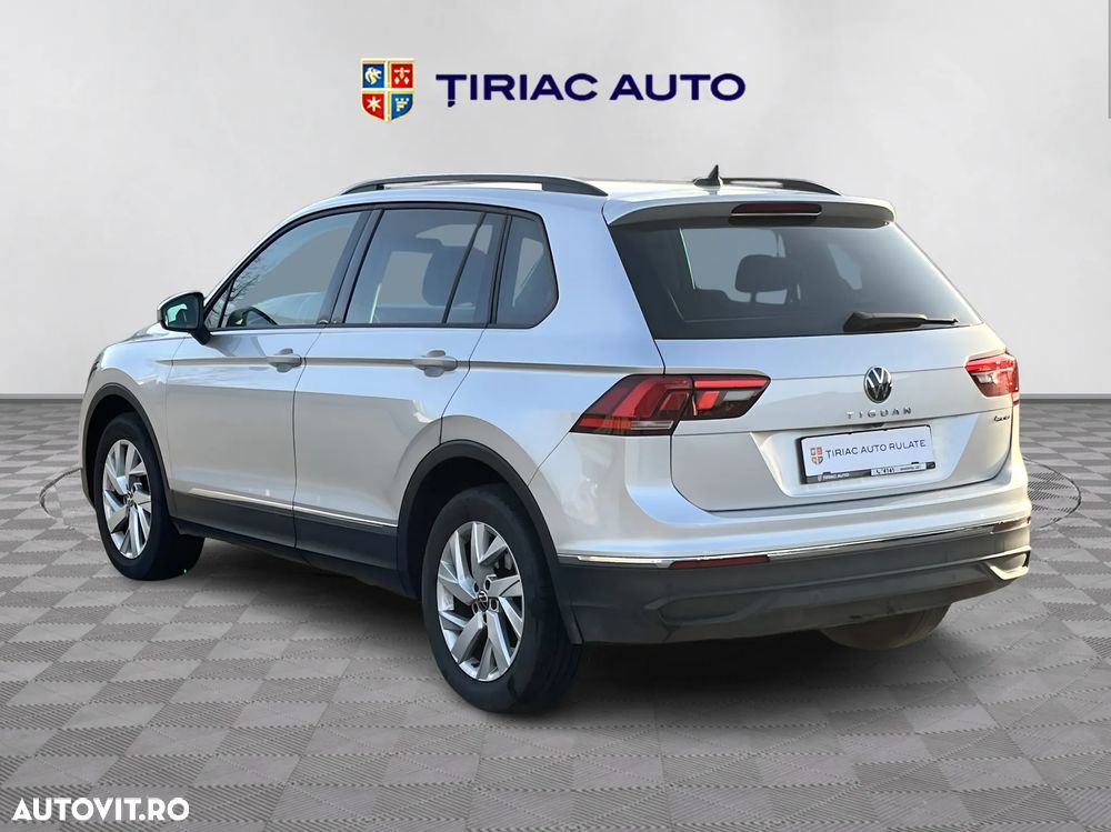 Volkswagen Tiguan - 4