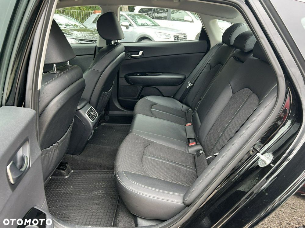 Kia Optima - 22