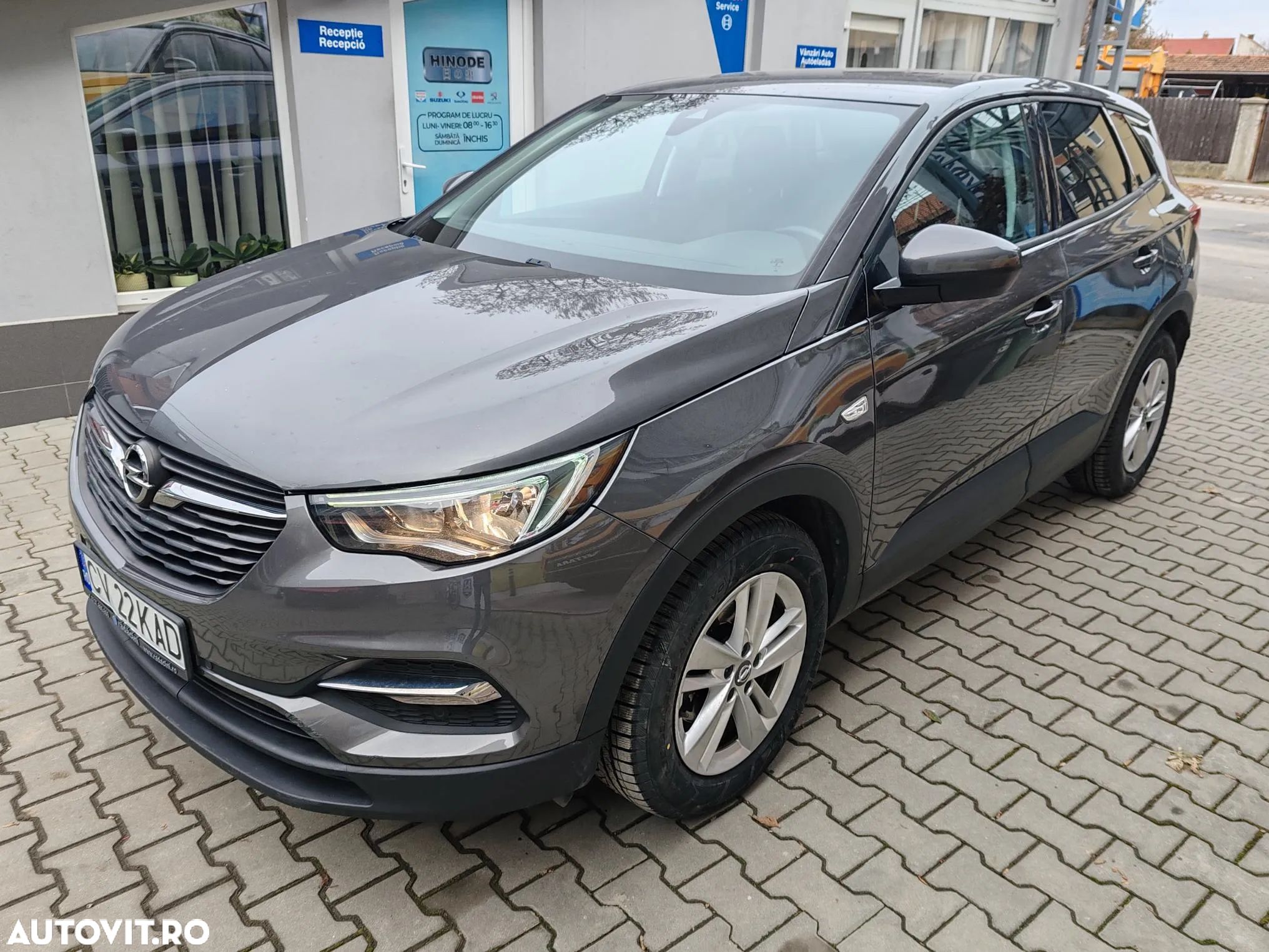 Opel Grandland X 1.2 Turbo START/STOP Enjoy - 1