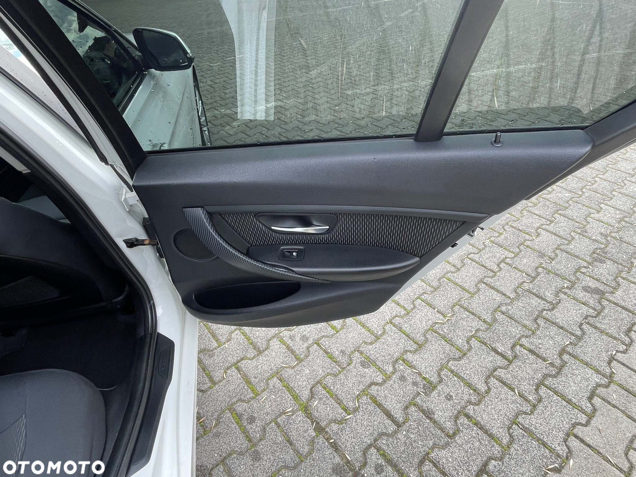 BMW Seria 3 - 27