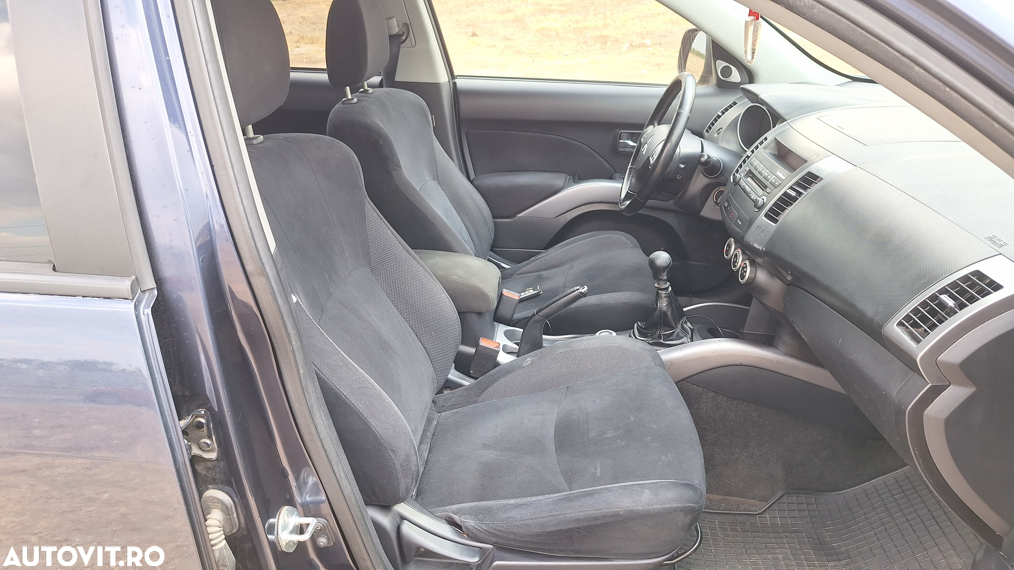 Mitsubishi Outlander 2.2 DI-D 4WD Intense - 20