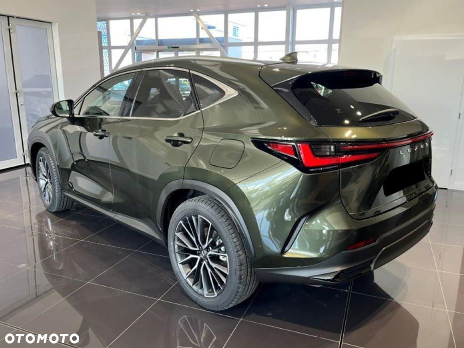 Lexus NX - 4