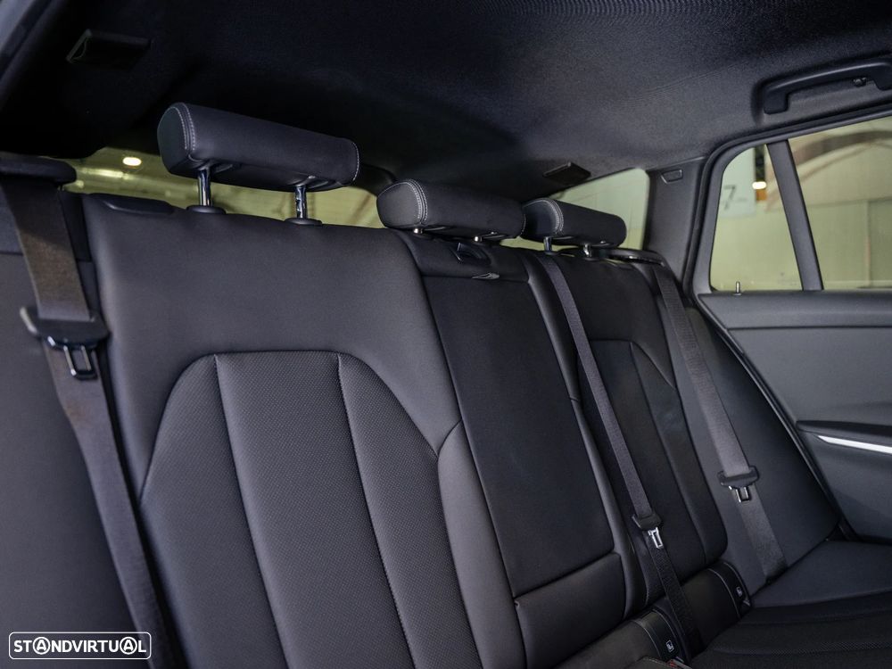 BMW 330 e Pack Desportivo M Auto - 25