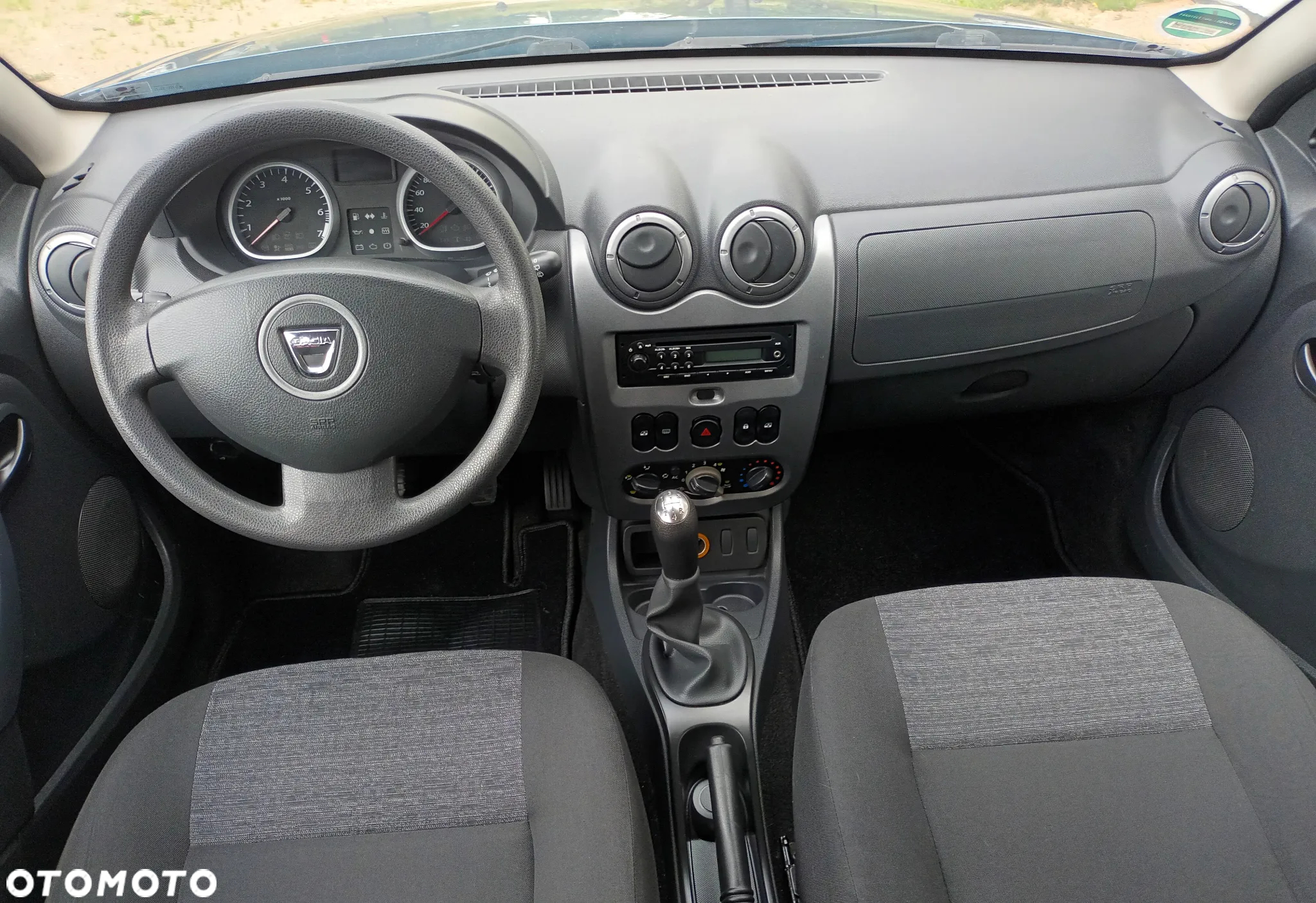 Dacia Duster 1.6 - 11