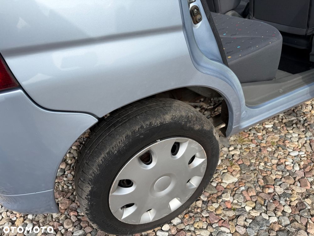 Suzuki Alto 1.1 GL - 17