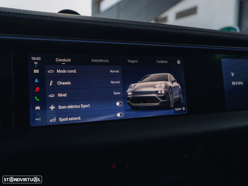 Porsche Macan Electric 4 - 28