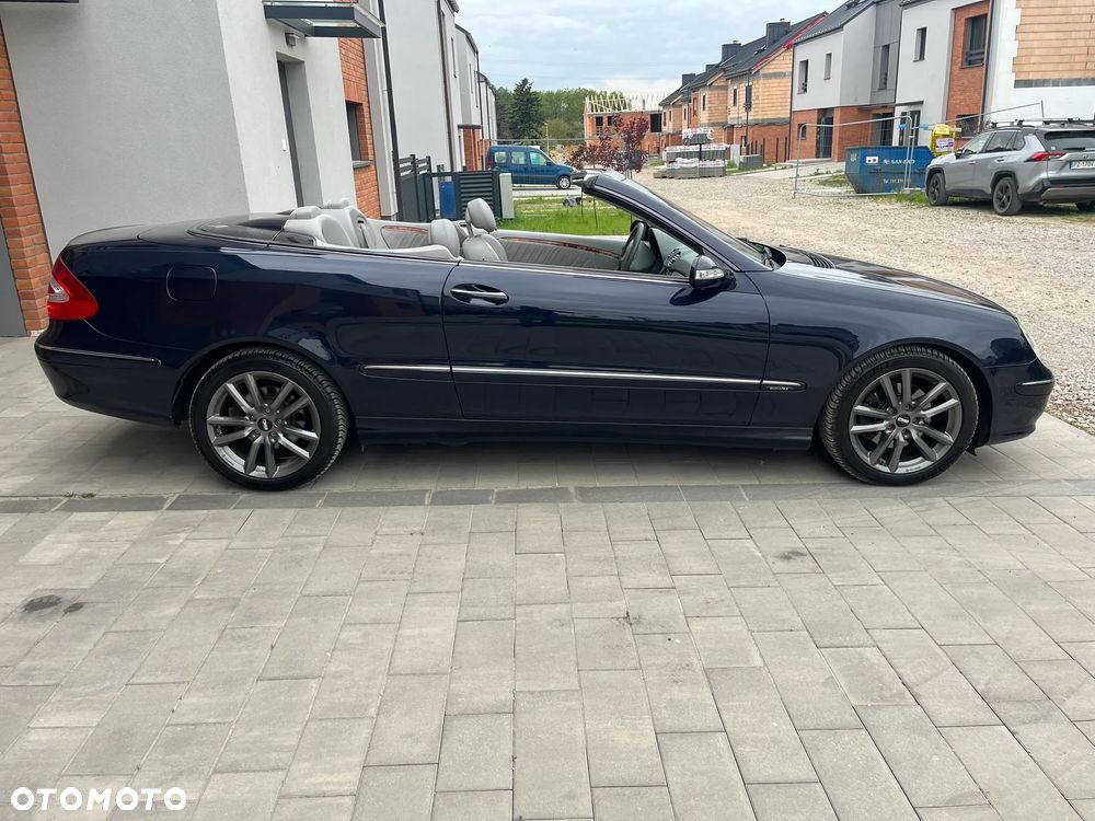 Mercedes-Benz CLK - 6