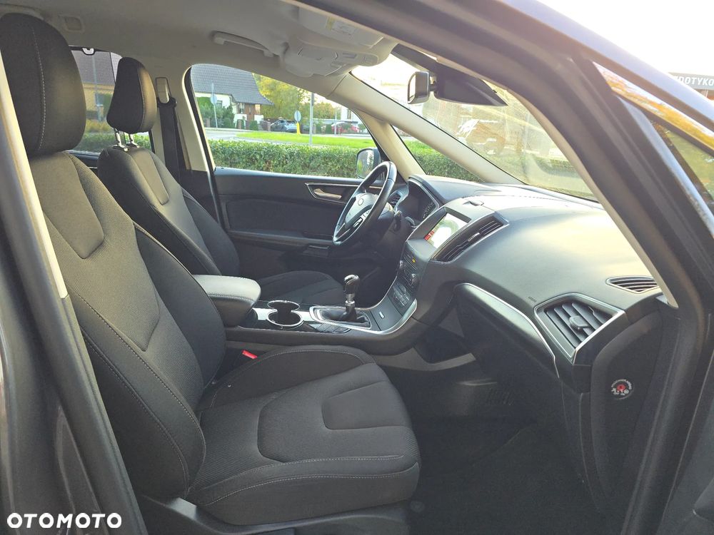 Ford S-Max - 14