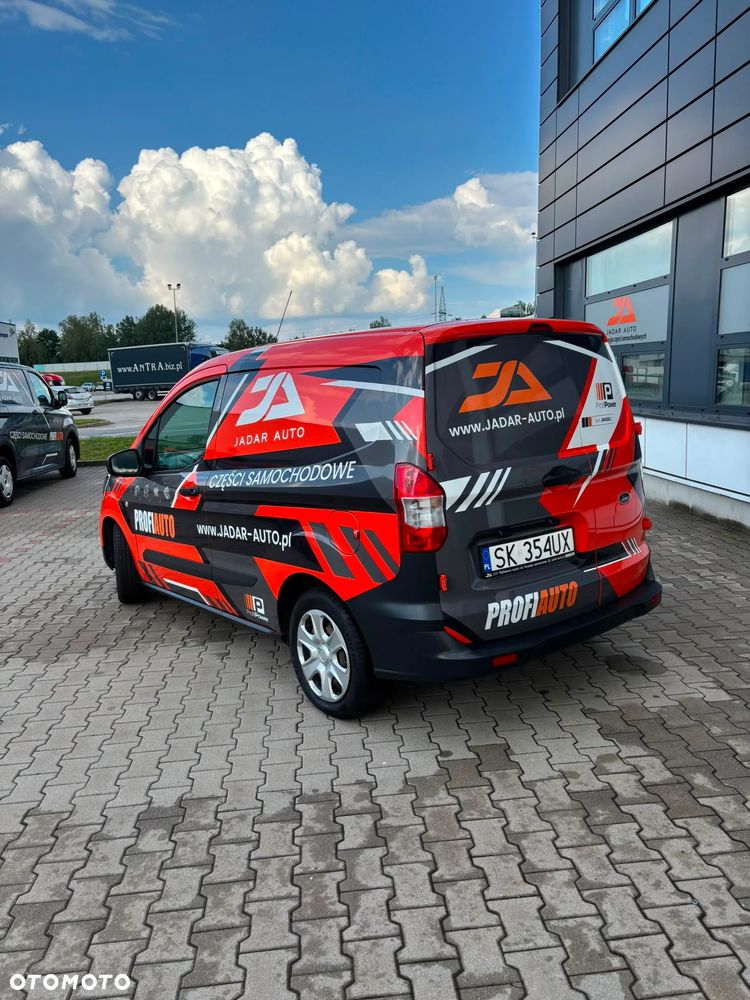 Ford Transit Courier Ambiente - 2