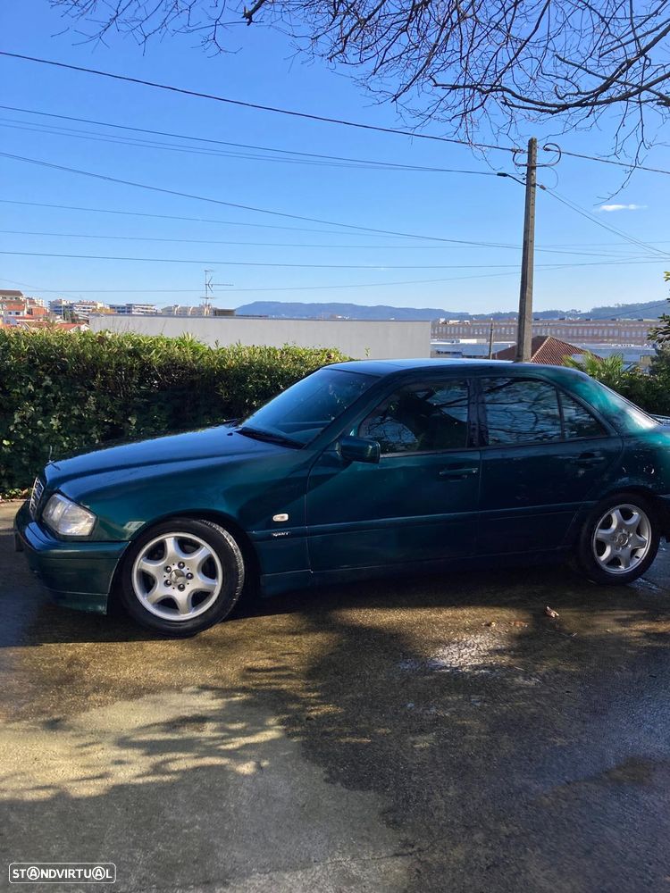 Mercedes-Benz C 200 D Sport - 4