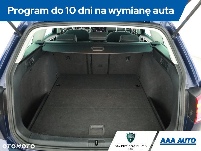 Volkswagen Golf - 19
