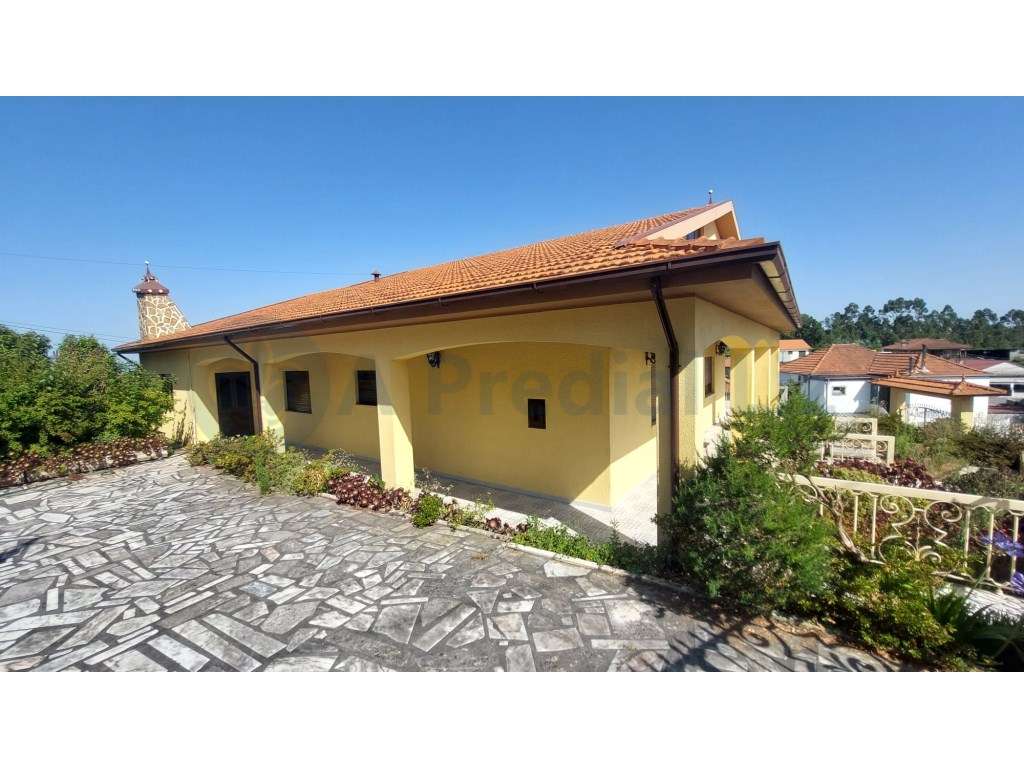 Moradia T4 em Monte Córdova - Santo Tirso - Grande imagem: 5/18
