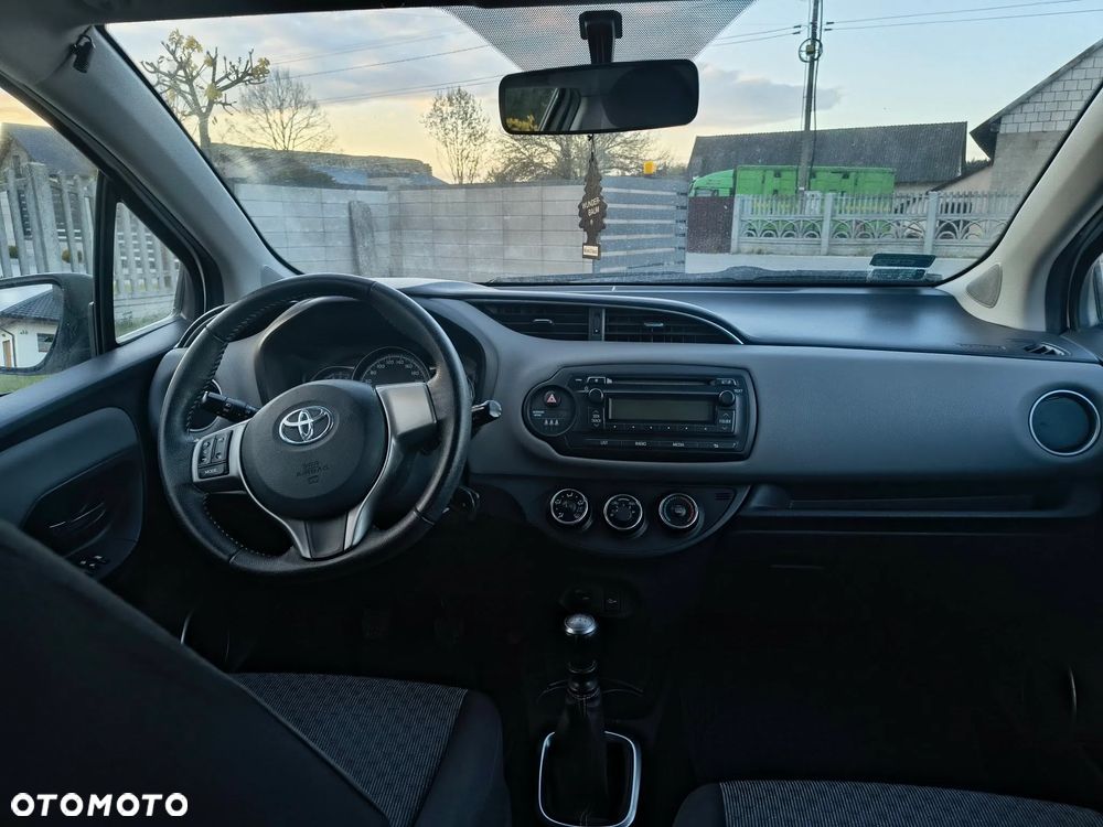 Toyota Yaris 1.33 Active - 4