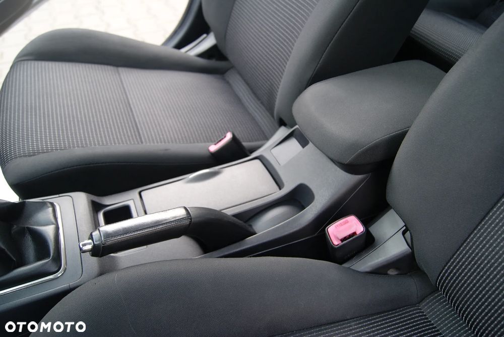 Mitsubishi Lancer 1.6 Inform - 30