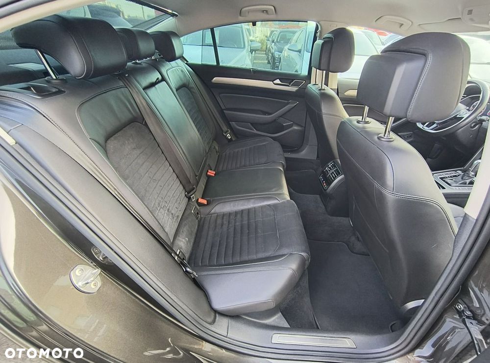 Volkswagen Passat 2.0 TSI BMT 4Mot Highline DSG - 14